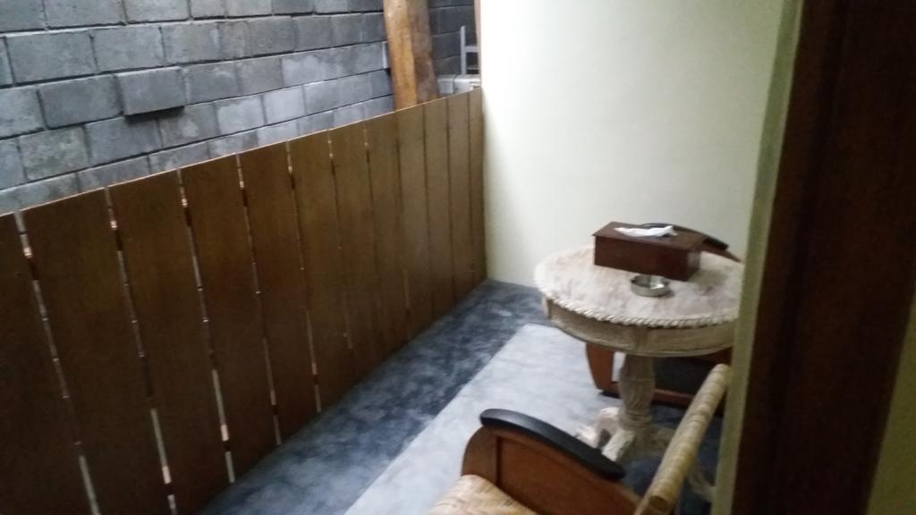 Ndalem Mj Homestay Yogyakarta Exterior foto