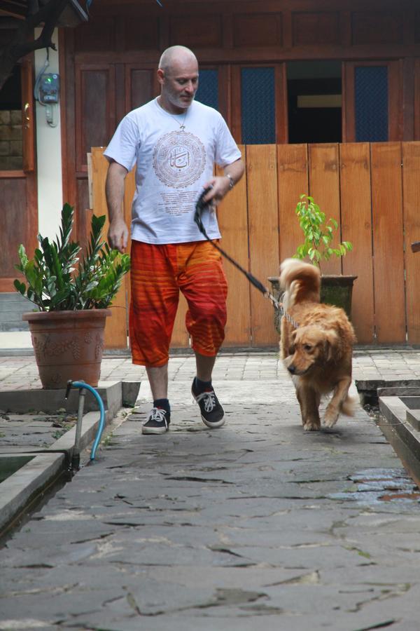 Ndalem Mj Homestay Yogyakarta Exterior foto