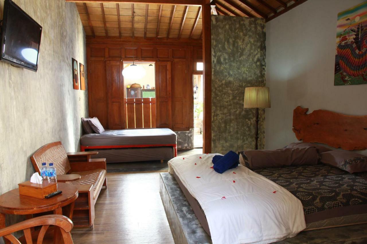 Ndalem Mj Homestay Yogyakarta Exterior foto