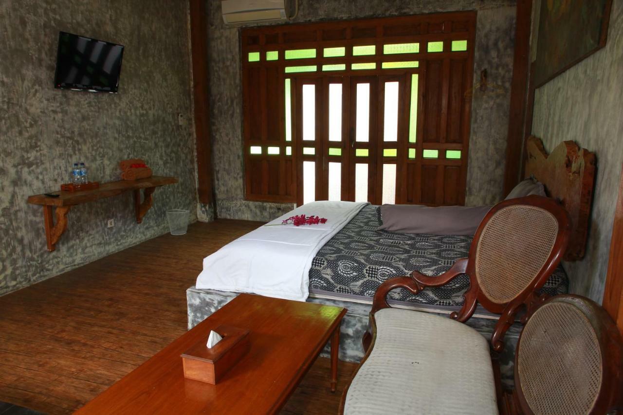 Ndalem Mj Homestay Yogyakarta Exterior foto